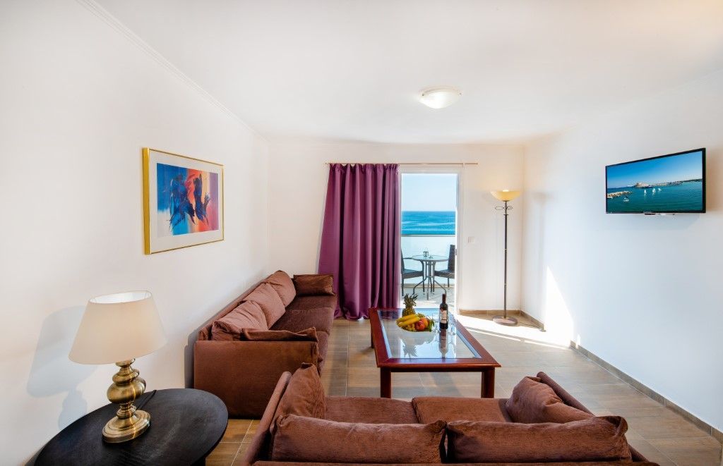Hotel Ilyssion Pefki Buitenkant foto